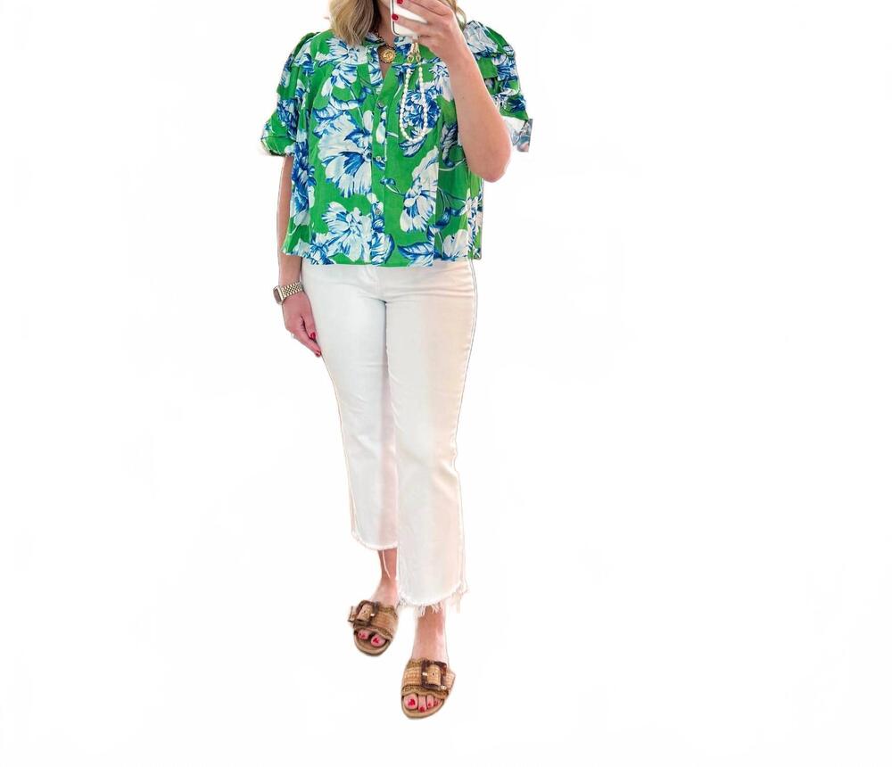 NEW OLIVACEOUS women's the capri bloom top in green